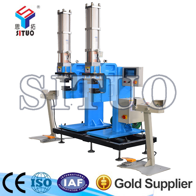 冰箱2臺雙點(diǎn)雙聯(lián)動鉚接機(jī)